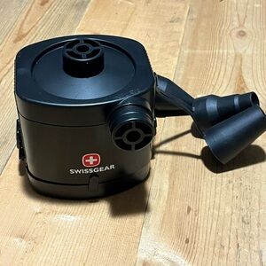 SwissGear Battery-Operated Air Pump Inflator – Portable, Works Well